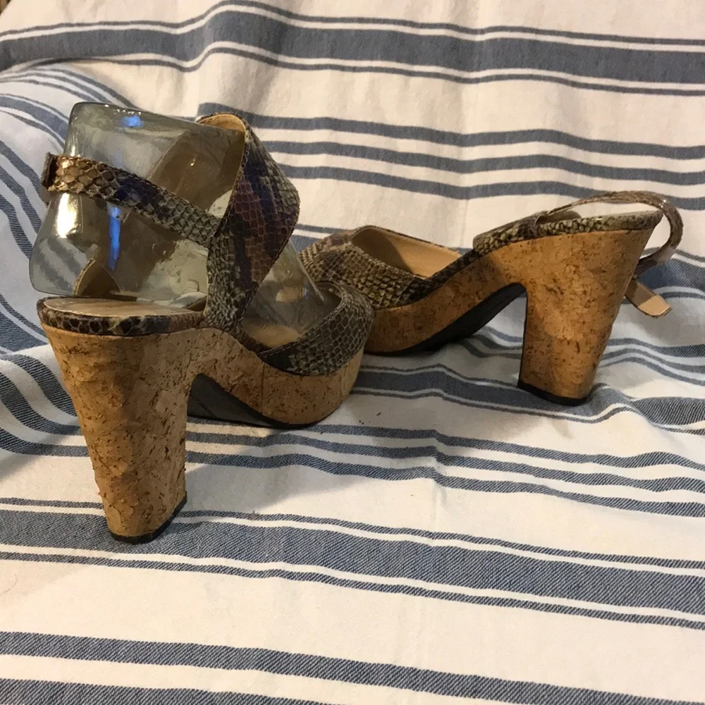 Neiman Marcus AV platform block heel snakeskin sandals - Picture 4 of 6